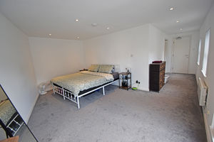 Bedroom- click for photo gallery